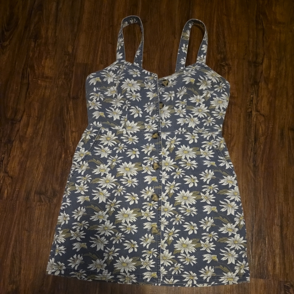 BDG Urban Outfitters Denim Floral Dress Fitted With Pockets